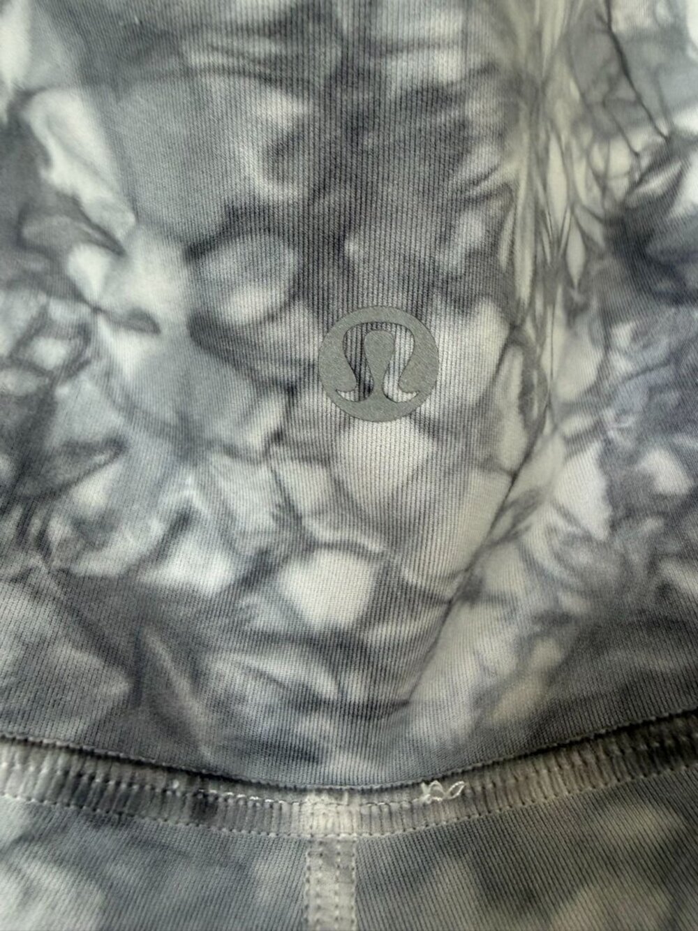 Lululemon Leggings Size 8 Gray White Marble - Picture 4 of 9